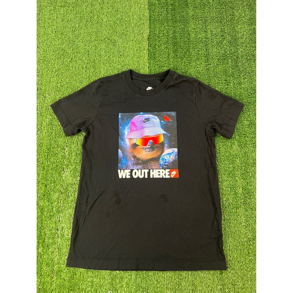 Nike Kids Black We Out Here Space Sloth Graphic T-Shirt Size Large